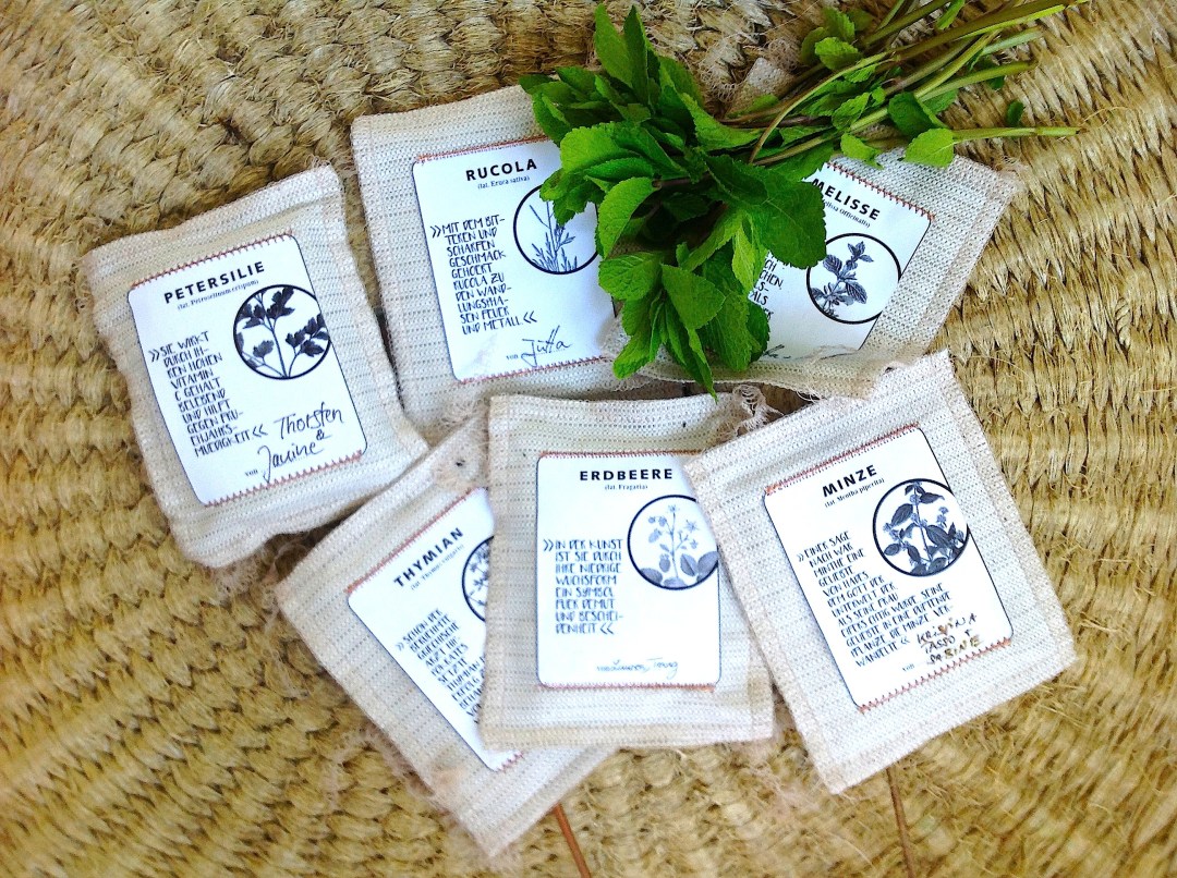 Ein schönes DIY-Geburtstagsgeschenk: Genähte Leinenbeutel mit Kräutersamen für meinen Balkon